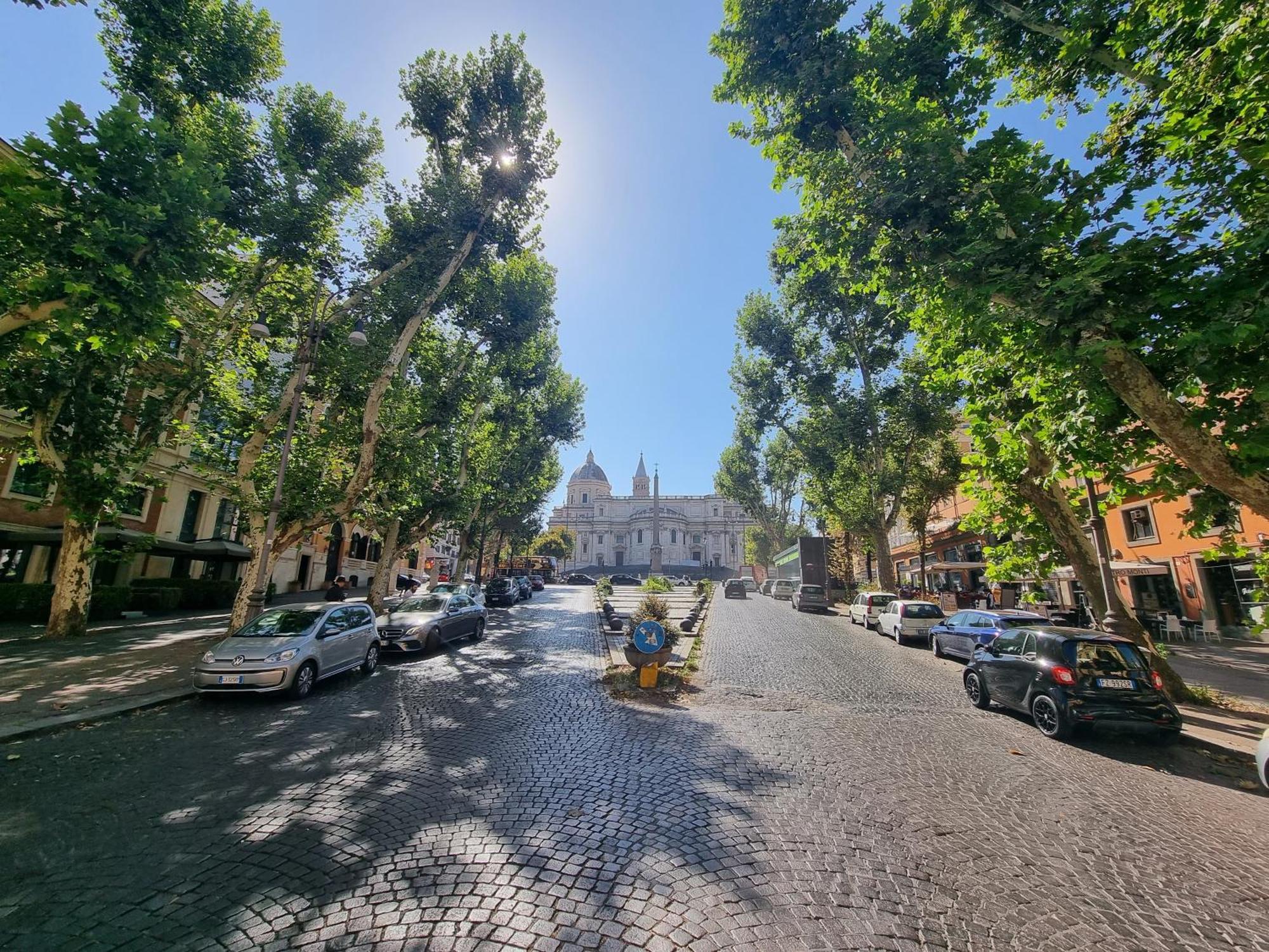 Luxury 2 Bedroom Apartment In The Heart Of Roma Bagian luar foto